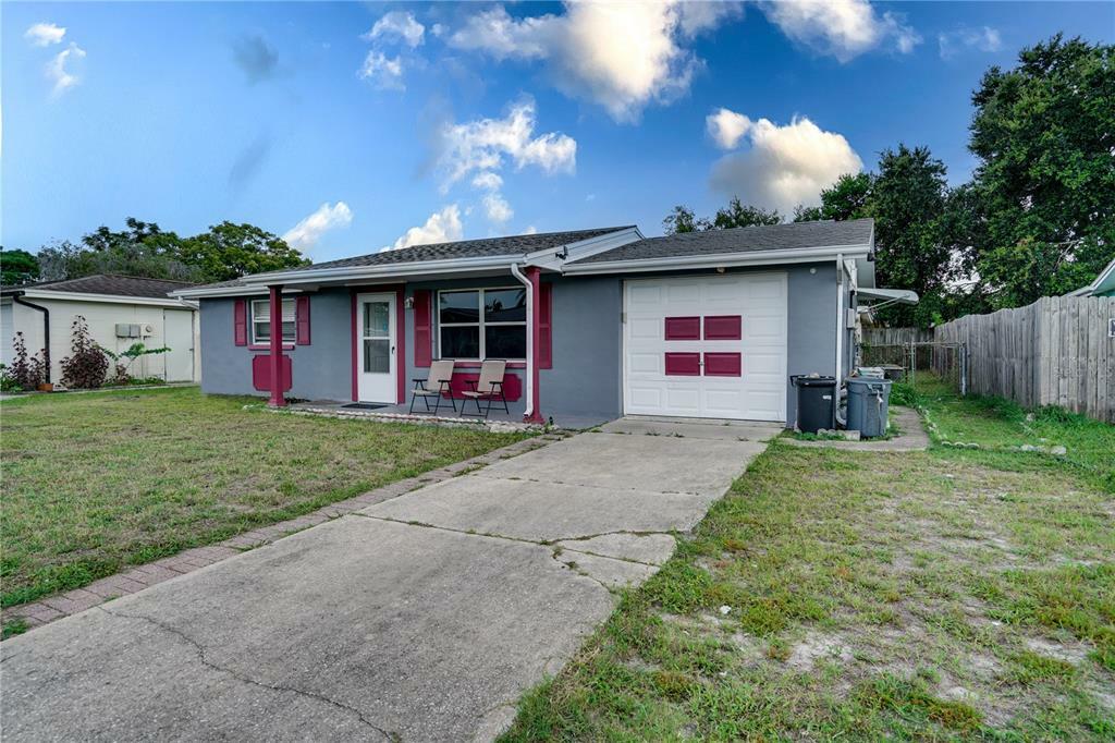 Property Photo:  7340 Castanea Drive  FL 34668 