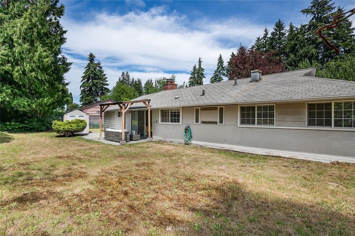 Property Photo: 23106 60th Avenue W WA 98043
