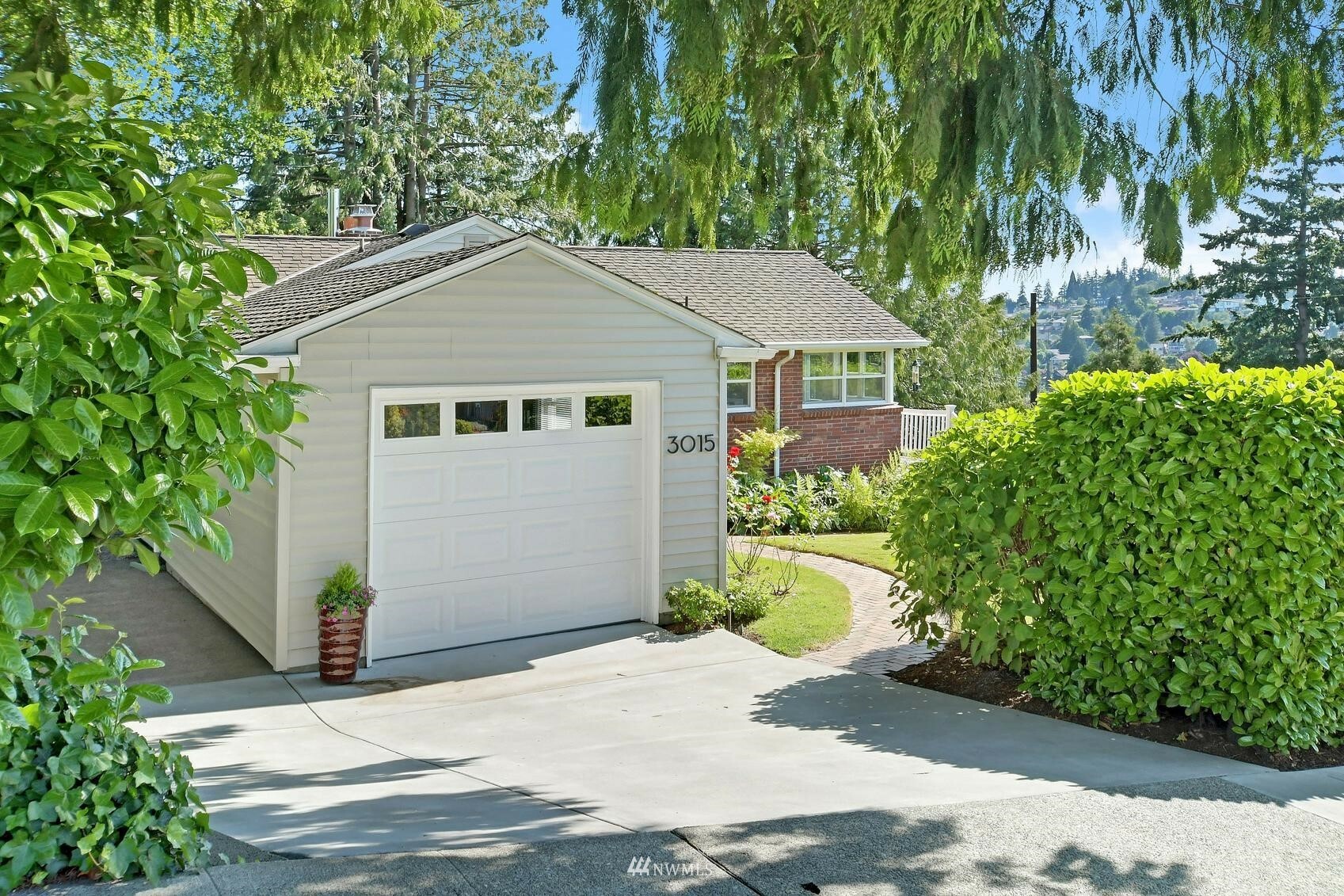 Property Photo: 3015 W Tilden WA 98199