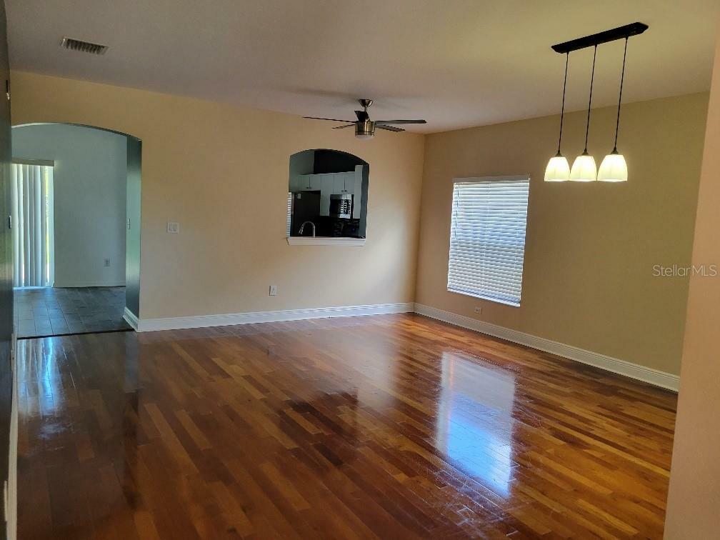 Property Photo:  6721 Cambridge Park Drive  FL 33572 