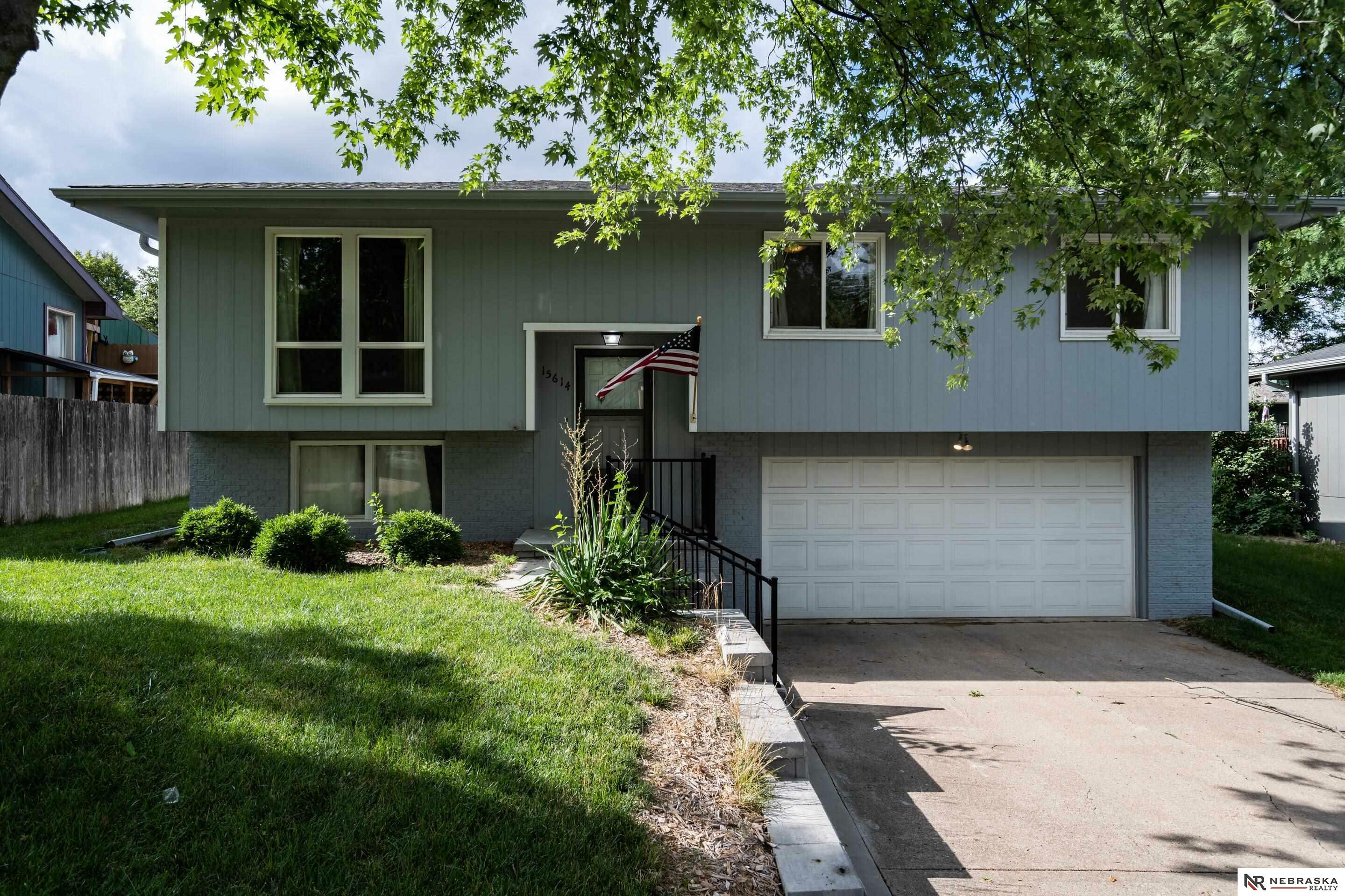 Property Photo: 15614 M NE 68135