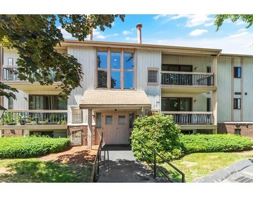Property Photo: 1461 Pawtucket Blvd 6-12 MA 01854