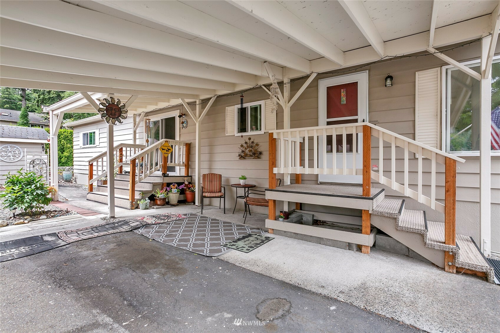 Property Photo:  425 Chuckanut Drive N 35  WA 98229 