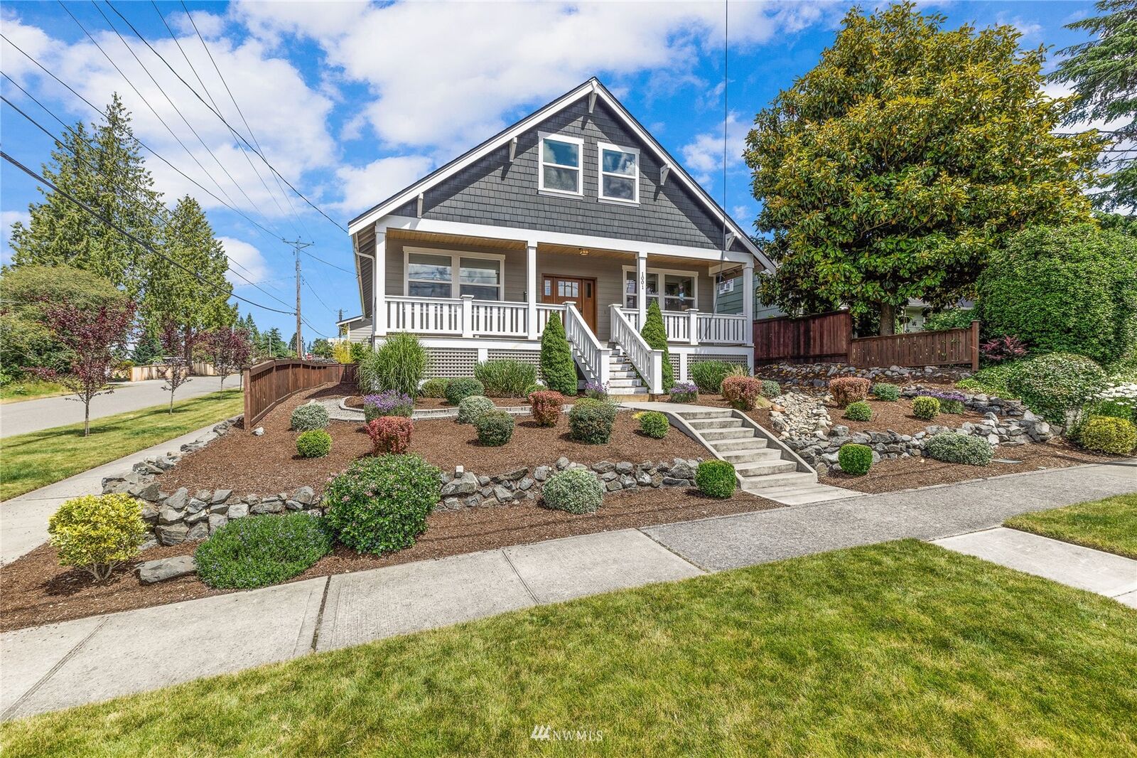 Property Photo:  1001 N Huson Street  WA 98406 