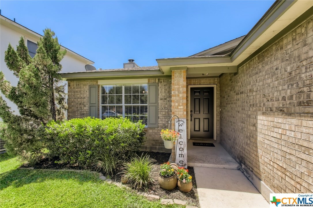 Property Photo:  106 Brentwood Drive  TX 78641 