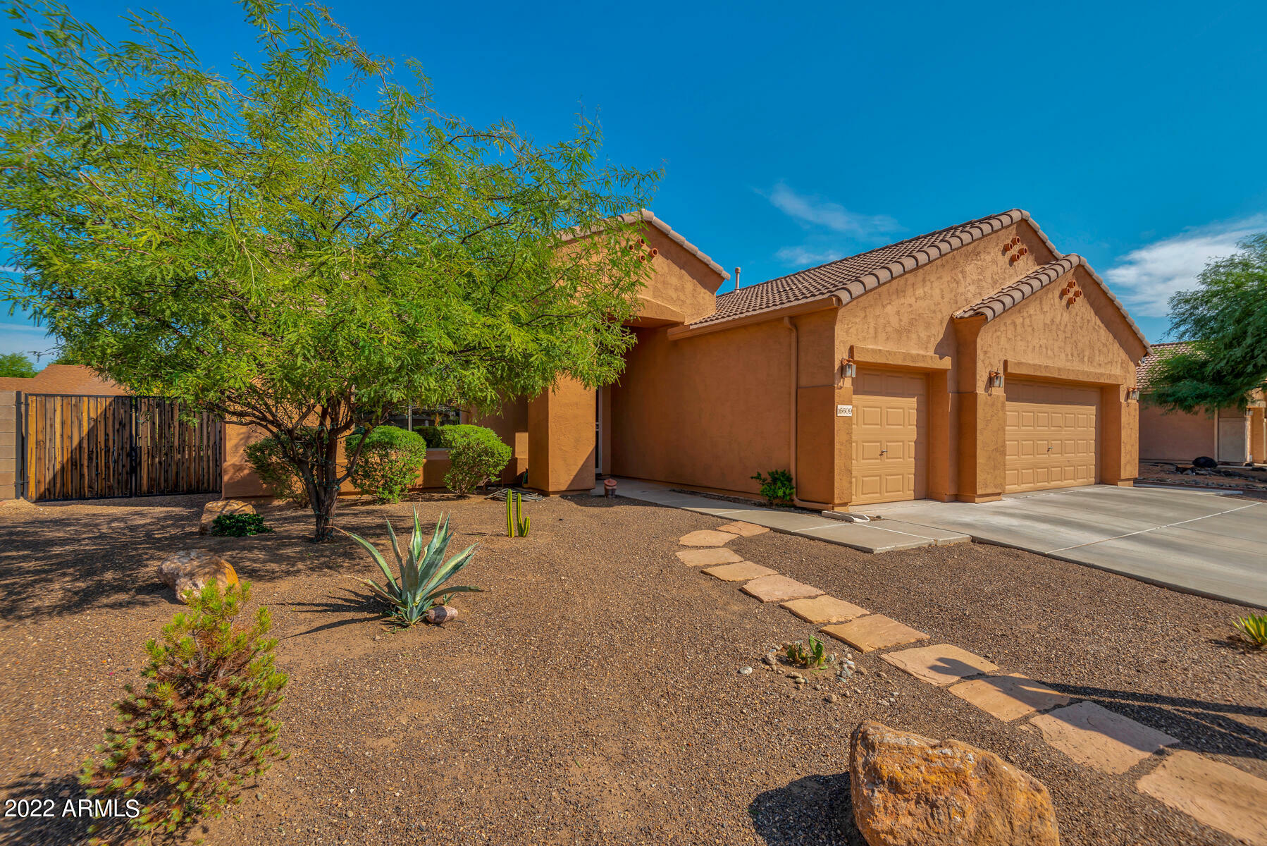 16609 N 40th Drive  Phoenix AZ 85053 photo