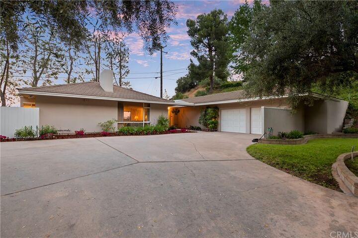 Property Photo:  2226 Canyon Road  CA 91006 
