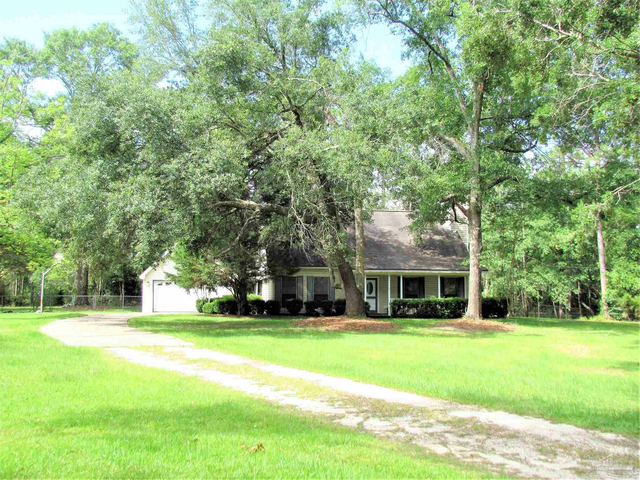 Property Photo:  2165 Mathison Rd  FL 32533 