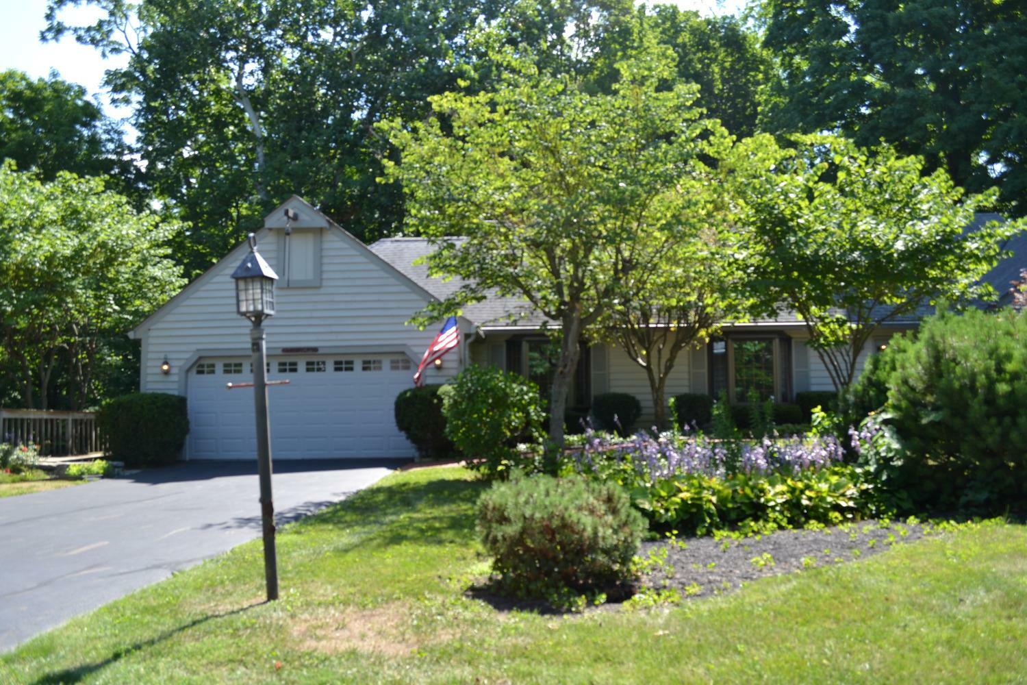 Property Photo: 7838 Braewood Trl OH 45459