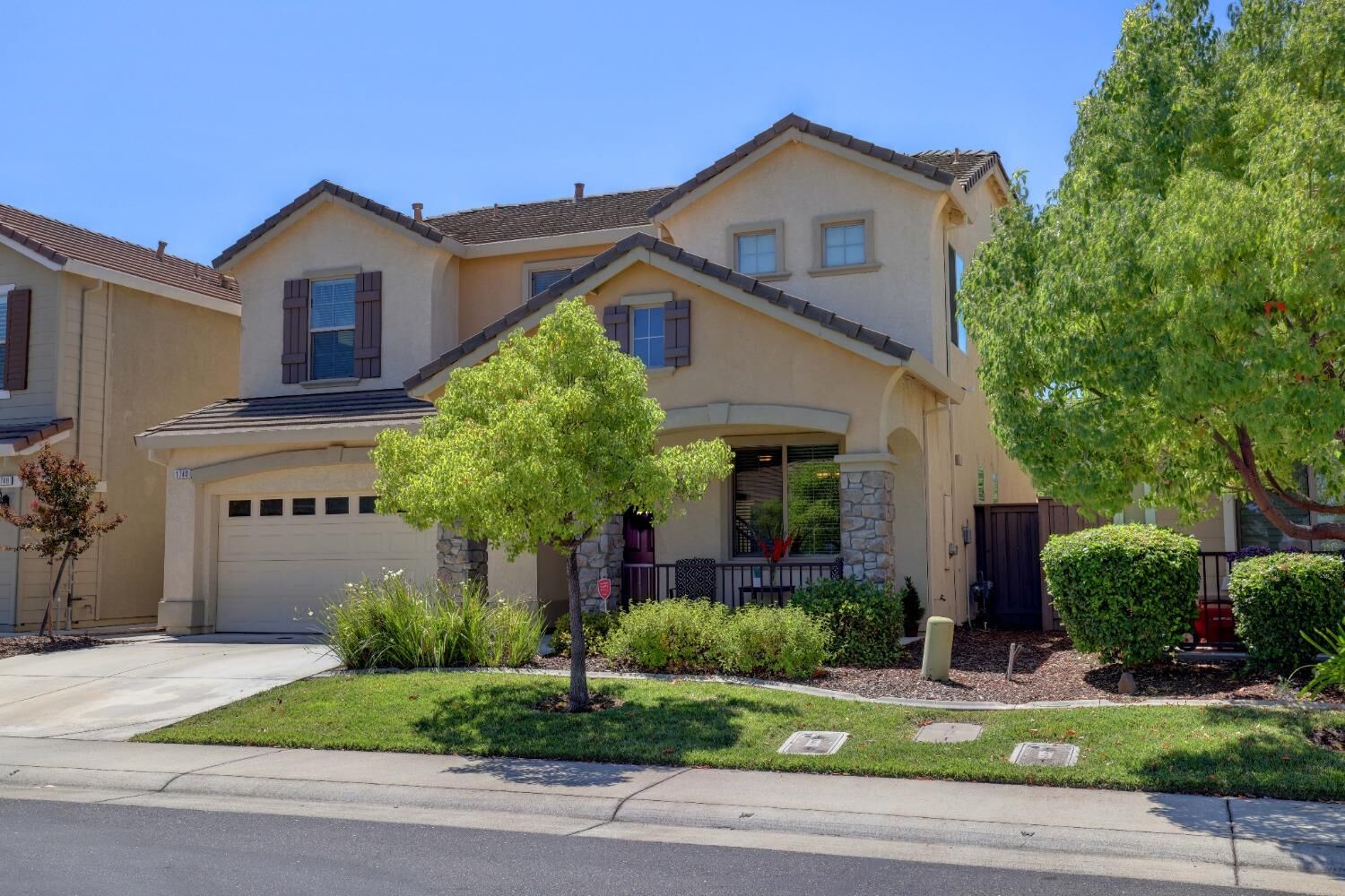 Property Photo: 1740 Vignolia Loop CA 95747