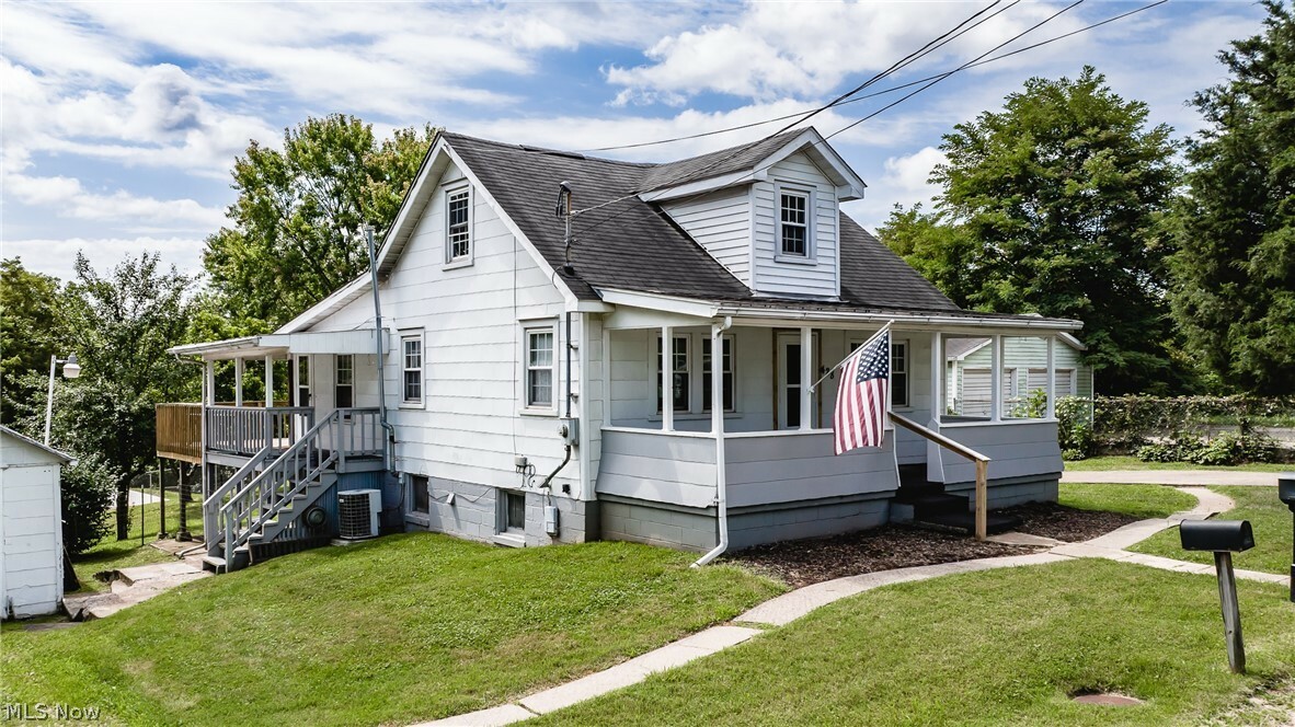 Property Photo:  428 Hill Street  WV 26104 