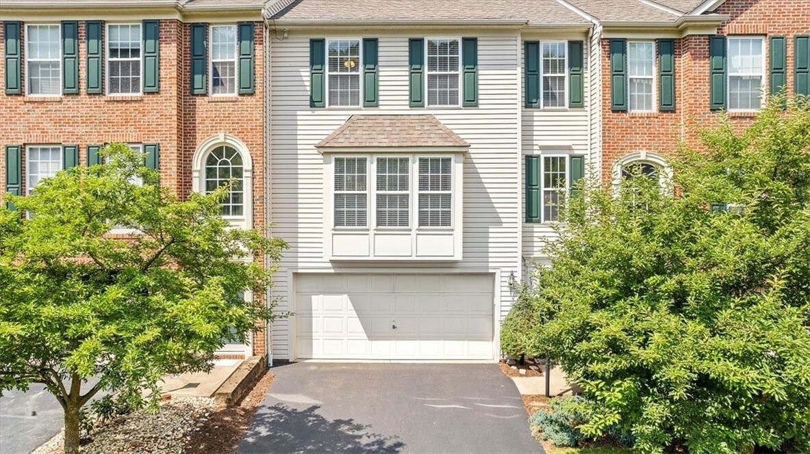 Property Photo:  531 Village Green Blvd W  PA 16046 