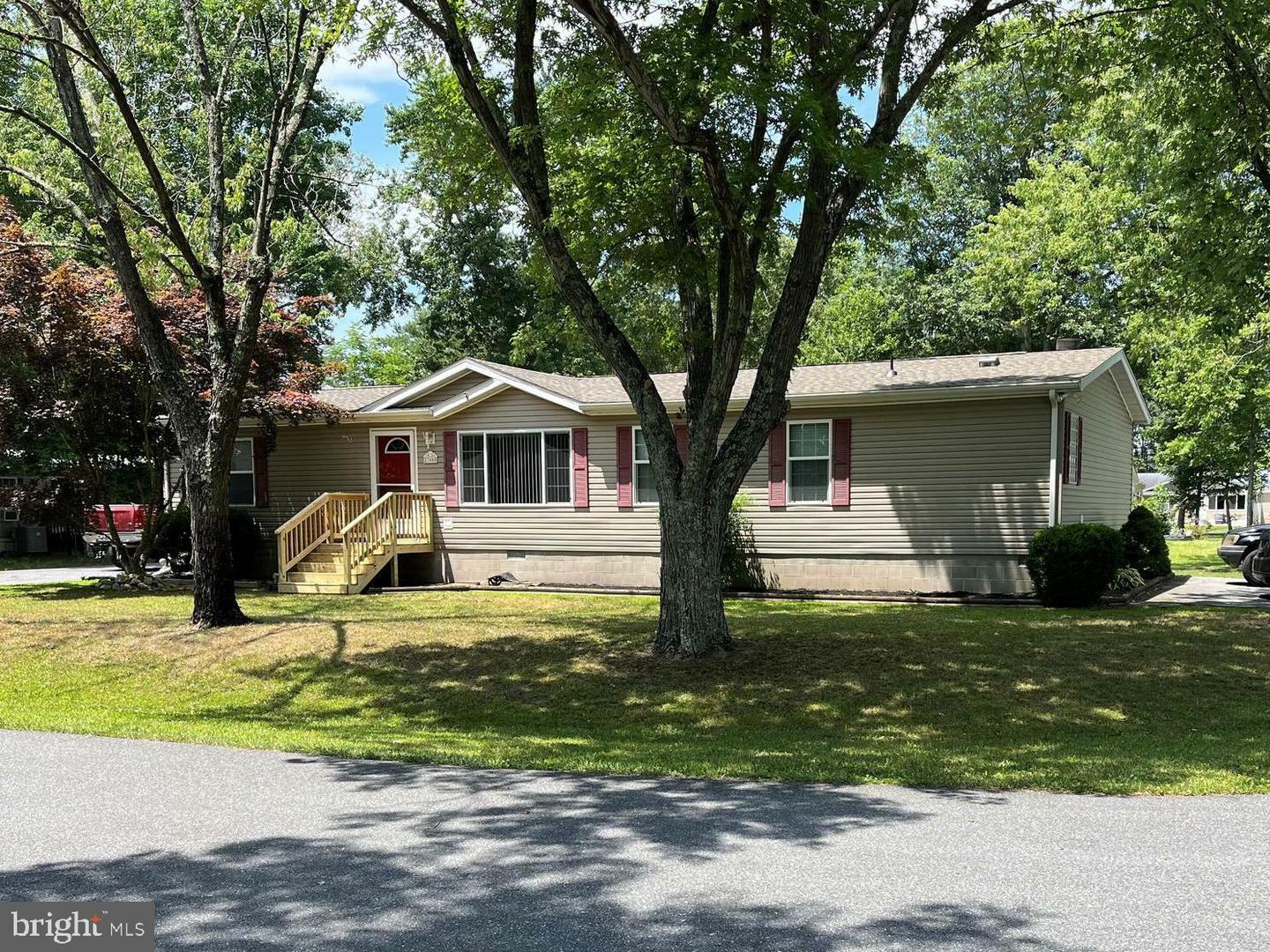 Property Photo: 27665 Avalon Drive DE 19947