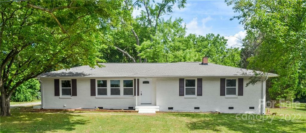 Property Photo:  107 Joyce Avenue  NC 28078 