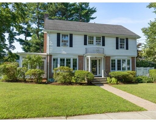 26 Llewellyn Rd  West Newton MA 02465 photo