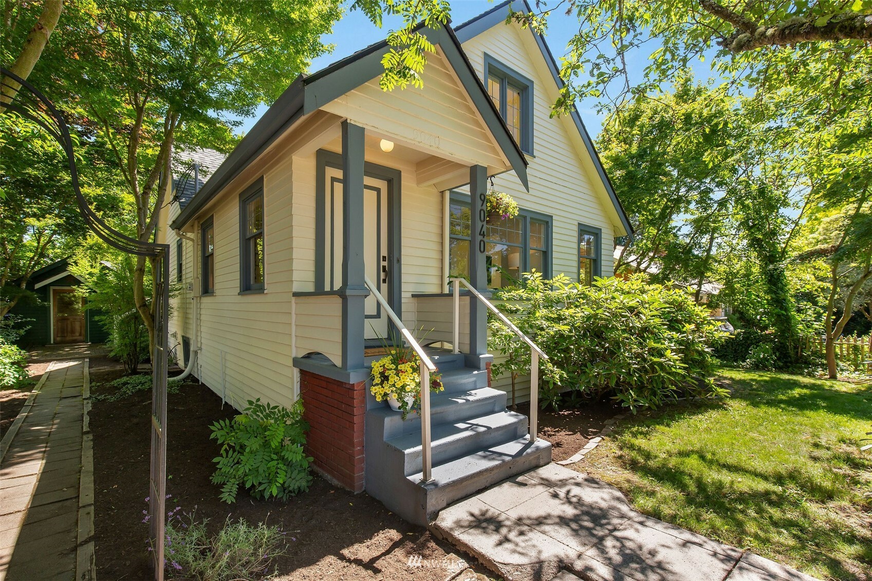 Property Photo:  9040 Evanston Avenue N  WA 98103 