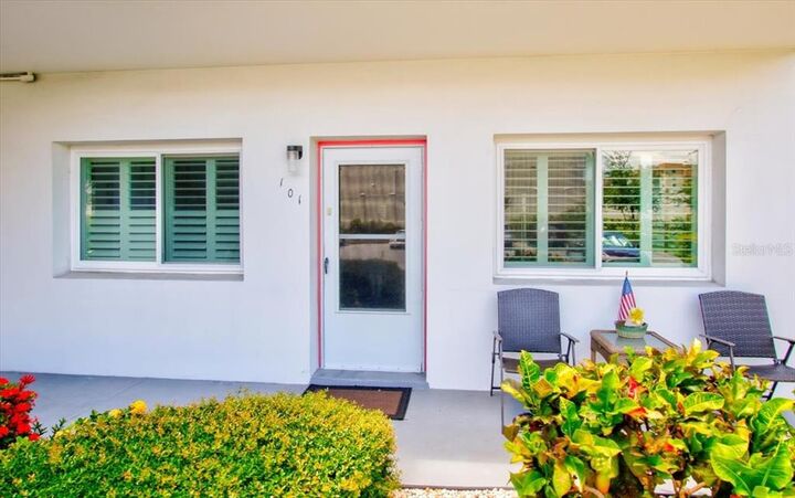 Property Photo: 8055 112th Street 101 FL 33772