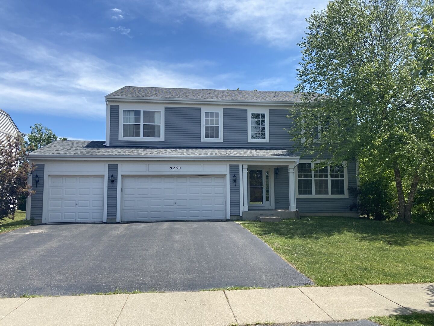 Property Photo: 9250 Durham Drive IL 60142