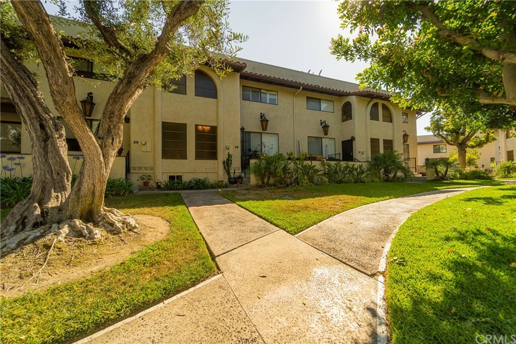 Property Photo:  400 S Flower Street 26  CA 92868 