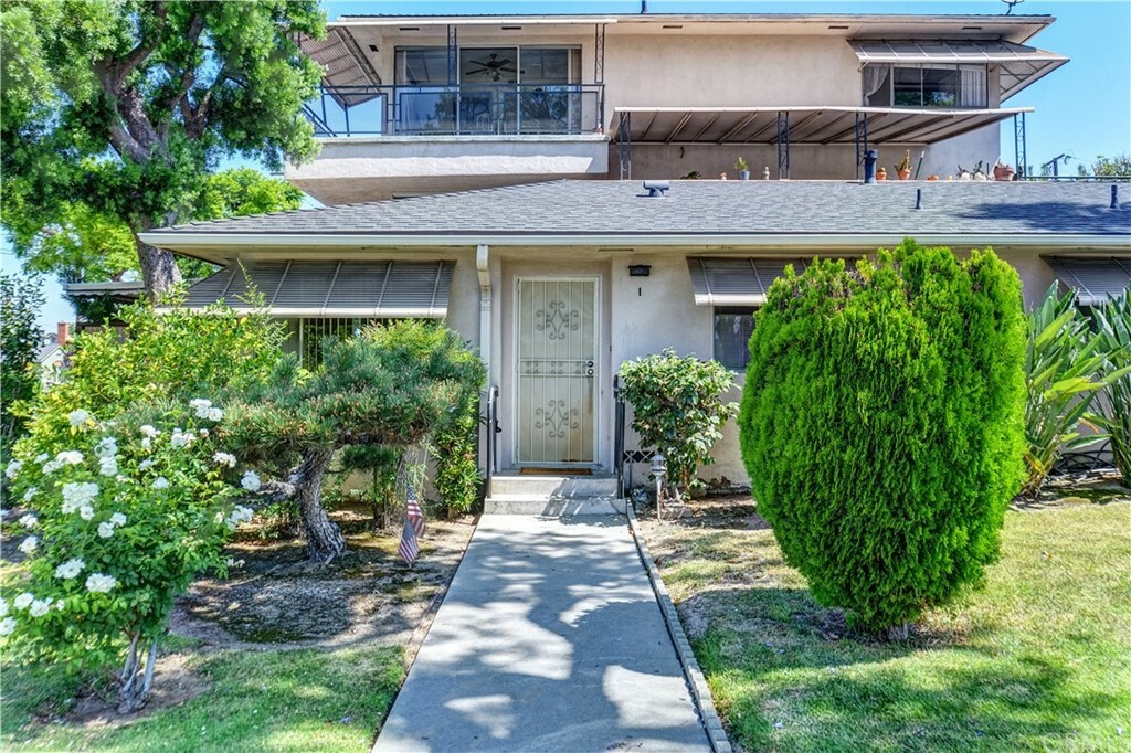 Property Photo: 11507 Broadway 1 CA 90601