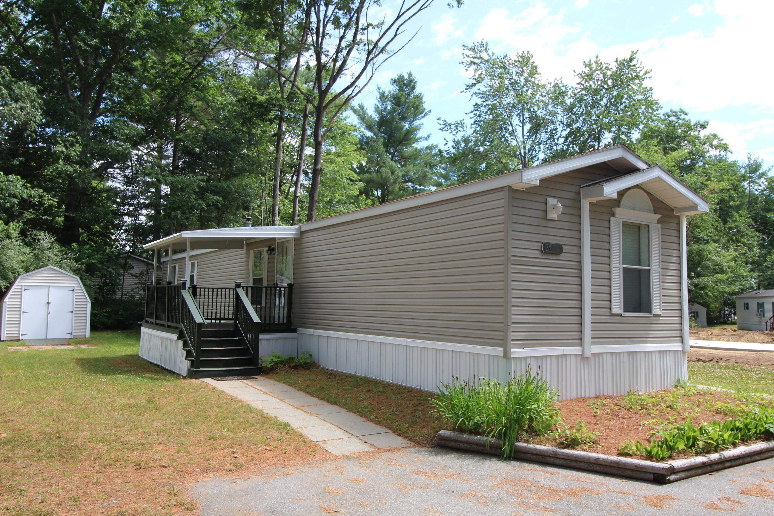 Property Photo:  134 Colonial Village  NH 03878 