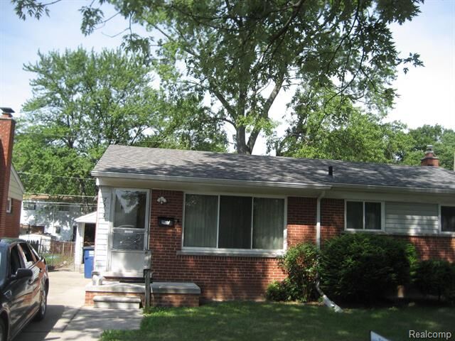 Property Photo:  7509 Garden Street  MI 48185 