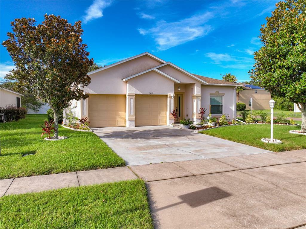 Property Photo:  5610 Forest Ridge Drive  FL 33881 