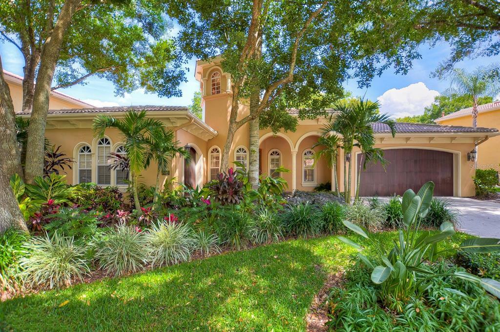 Property Photo: 1909 Floresta View Drive FL 33618