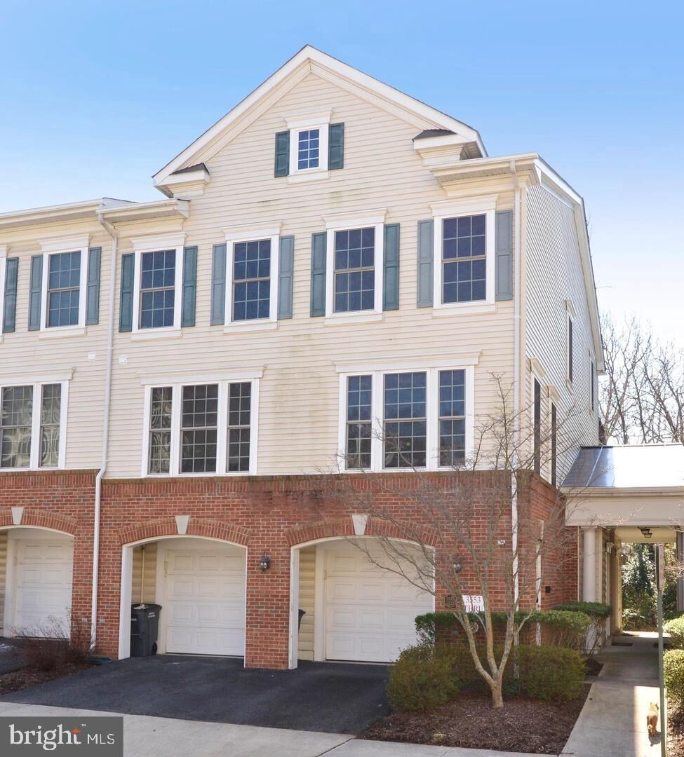 Property Photo: 3555 Huntley Manor Lane 86B VA 22306
