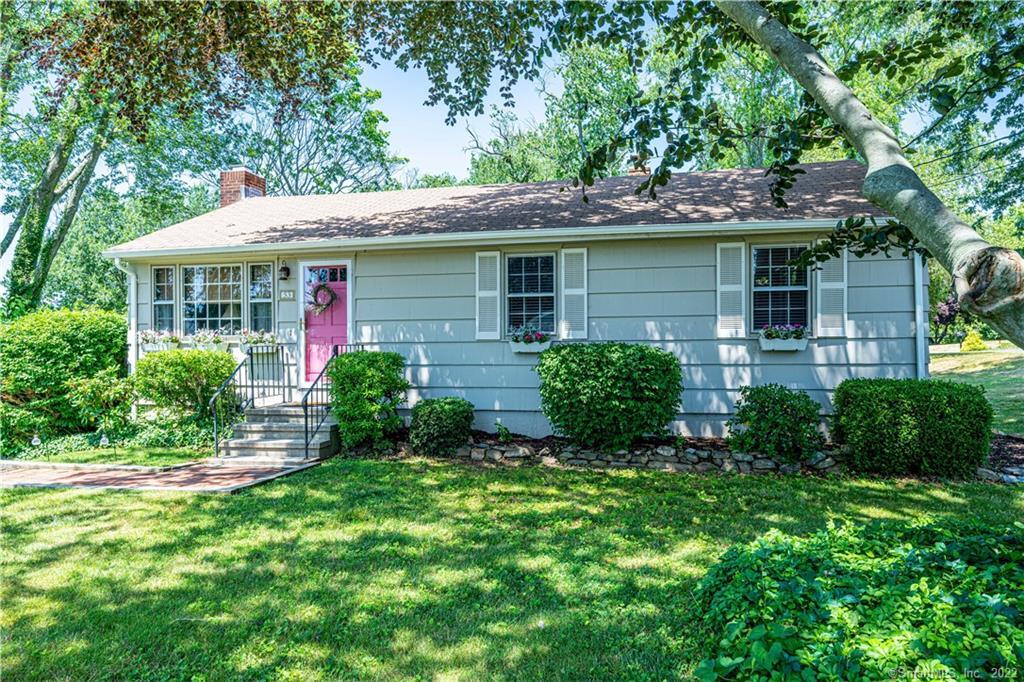 Property Photo: 53 Bonnie Briar Lane CT 06437