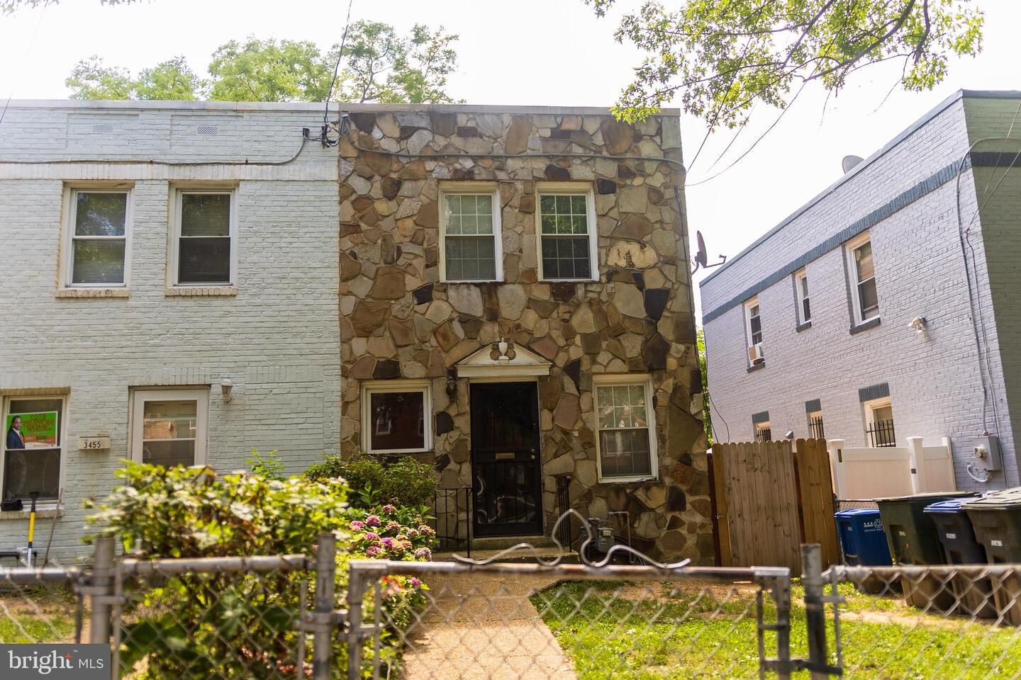 Property Photo:  3453 Minnesota Avenue SE  DC 20019 
