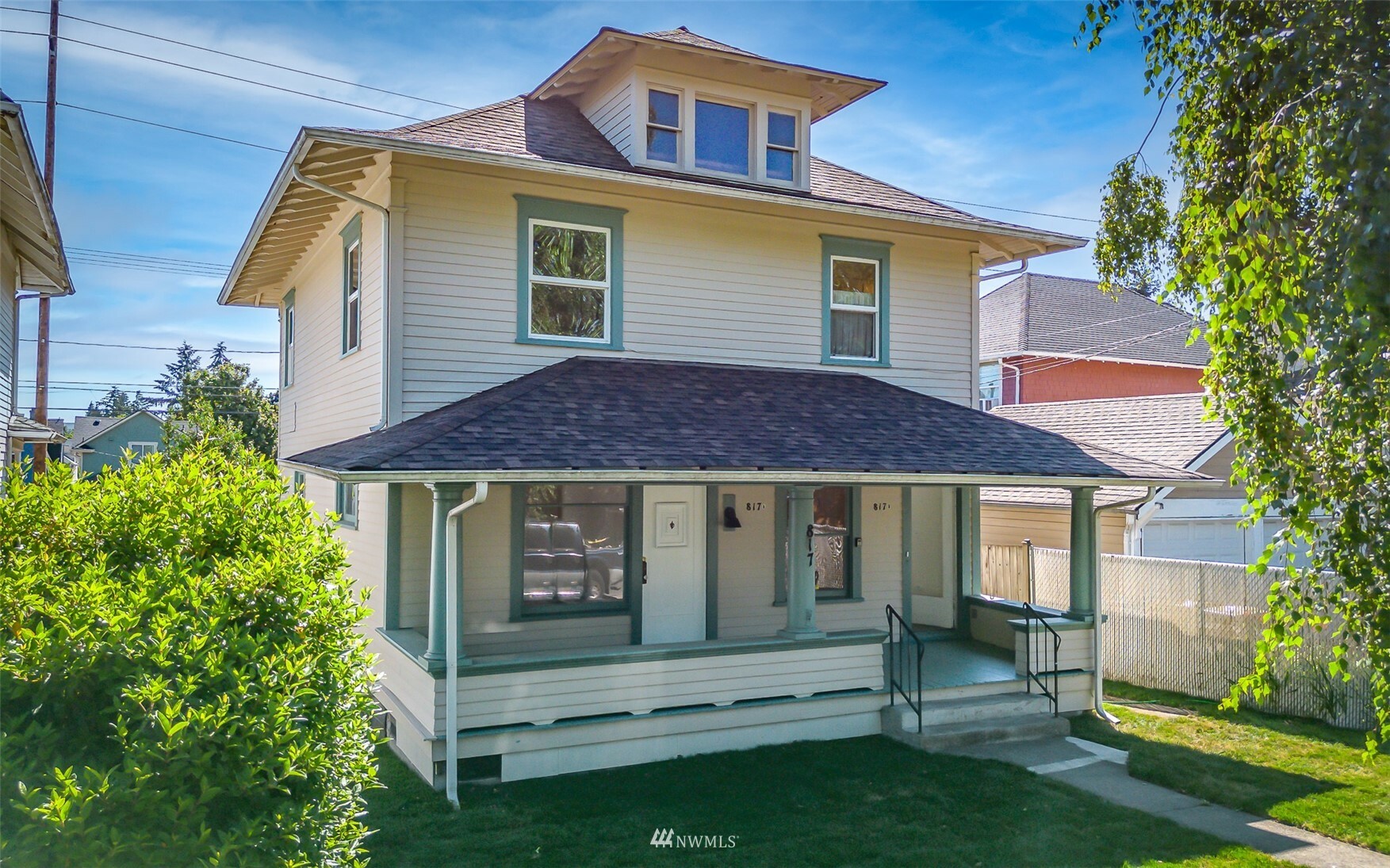 Property Photo: 817 S Cushman Ab WA 98405