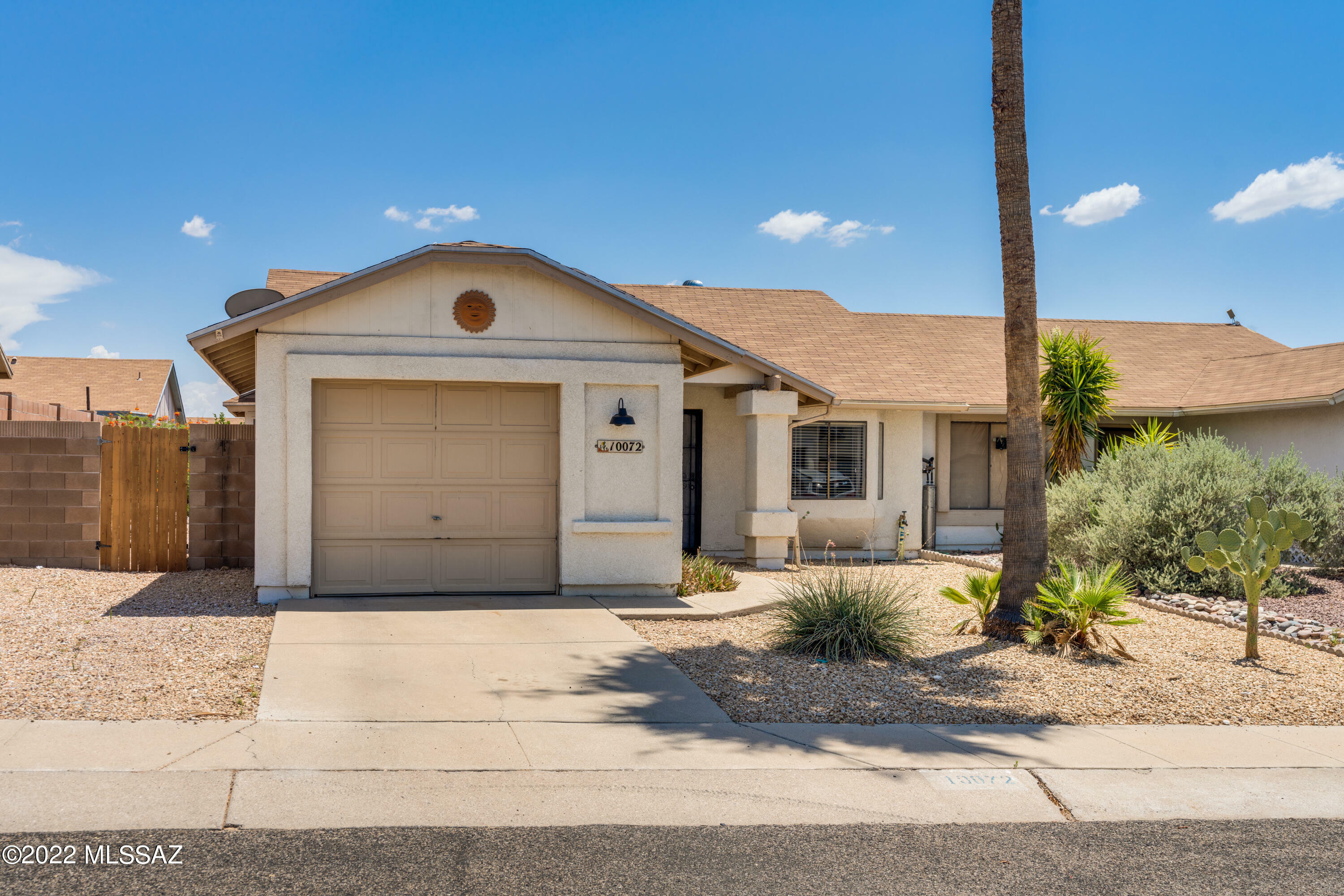 Property Photo:  10072 E Skyward Way  AZ 85730 