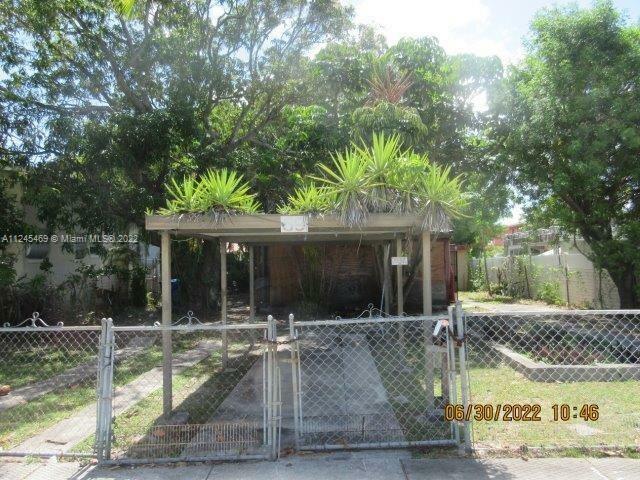 59 NW 25th Ave  Miami FL 33125 photo