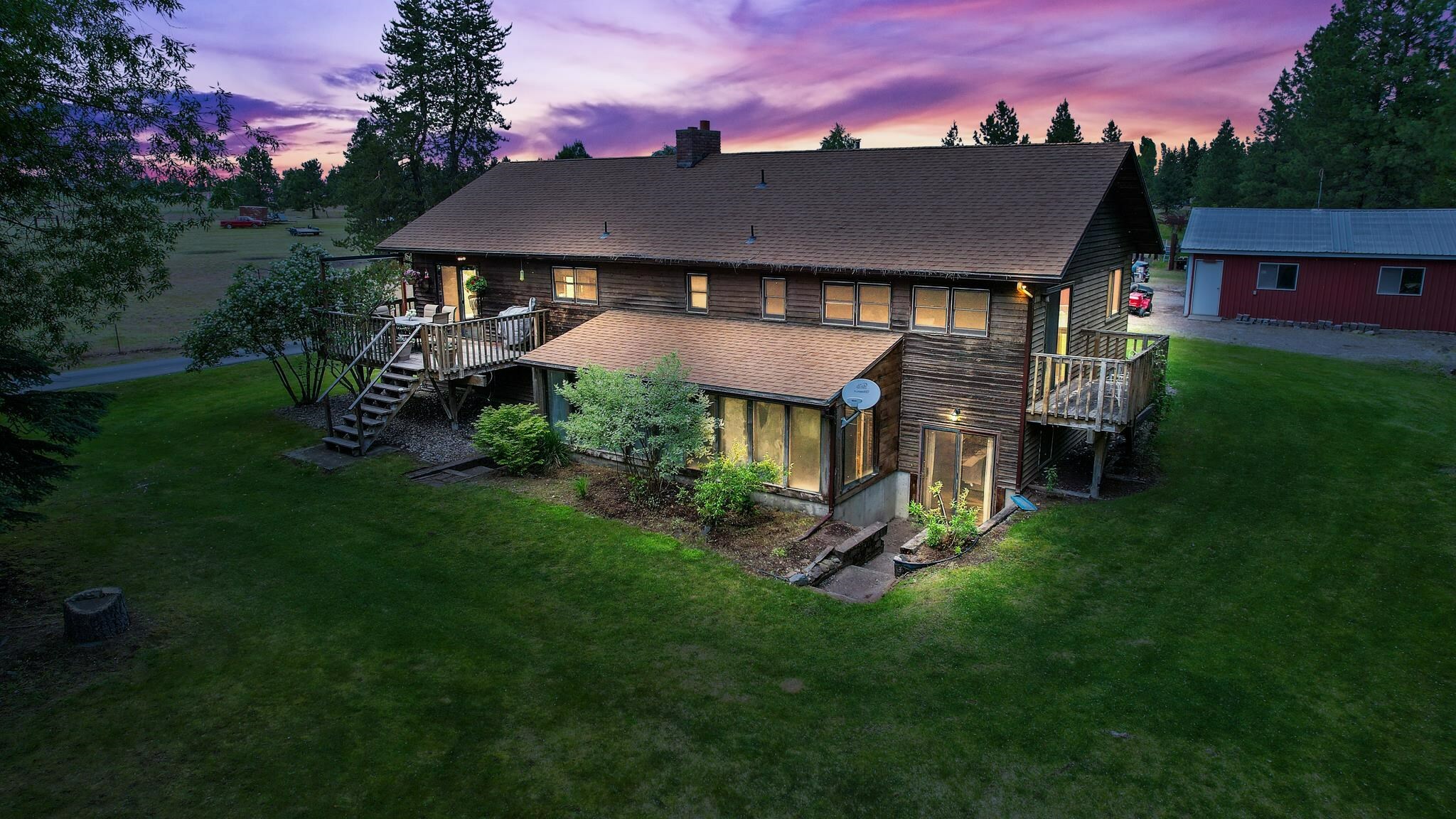 Property Photo:  31404 N Staghorn Rd  WA 99006 