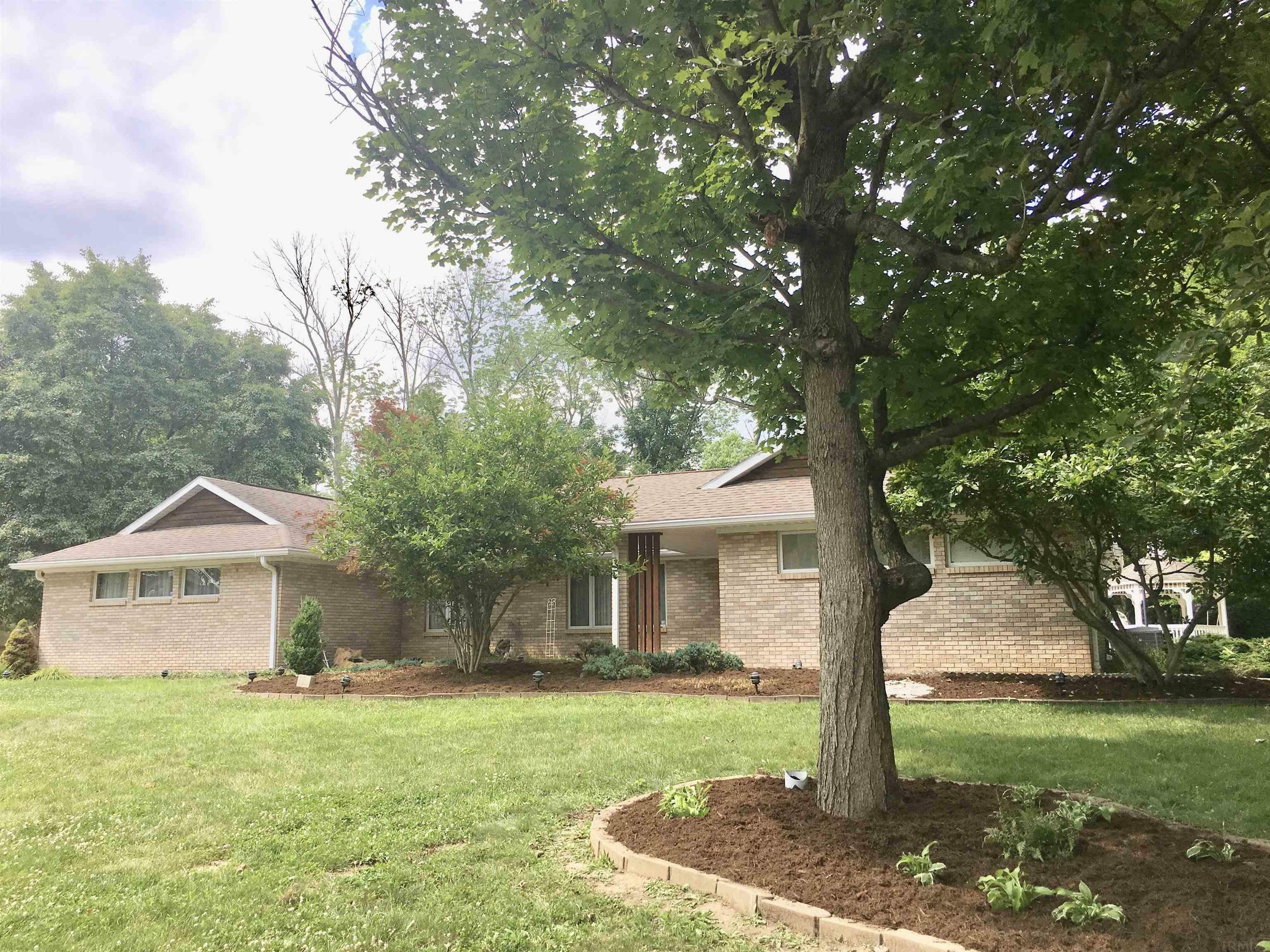 Property Photo: 2707 S Forrester Street IN 47401