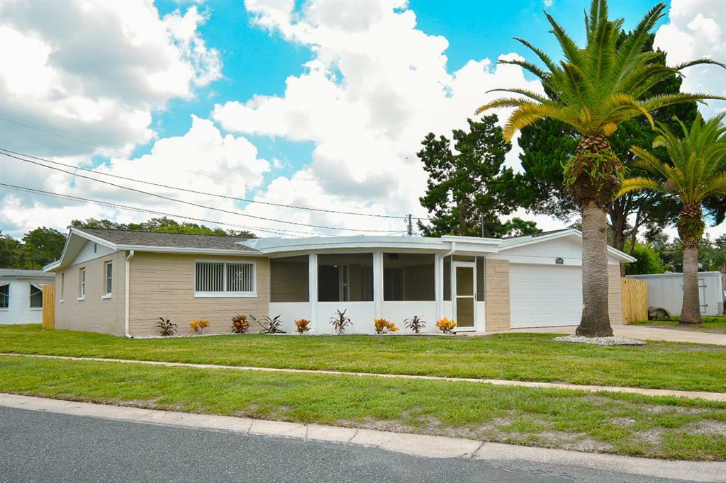 Property Photo: 5245 Tammy Lane FL 34690