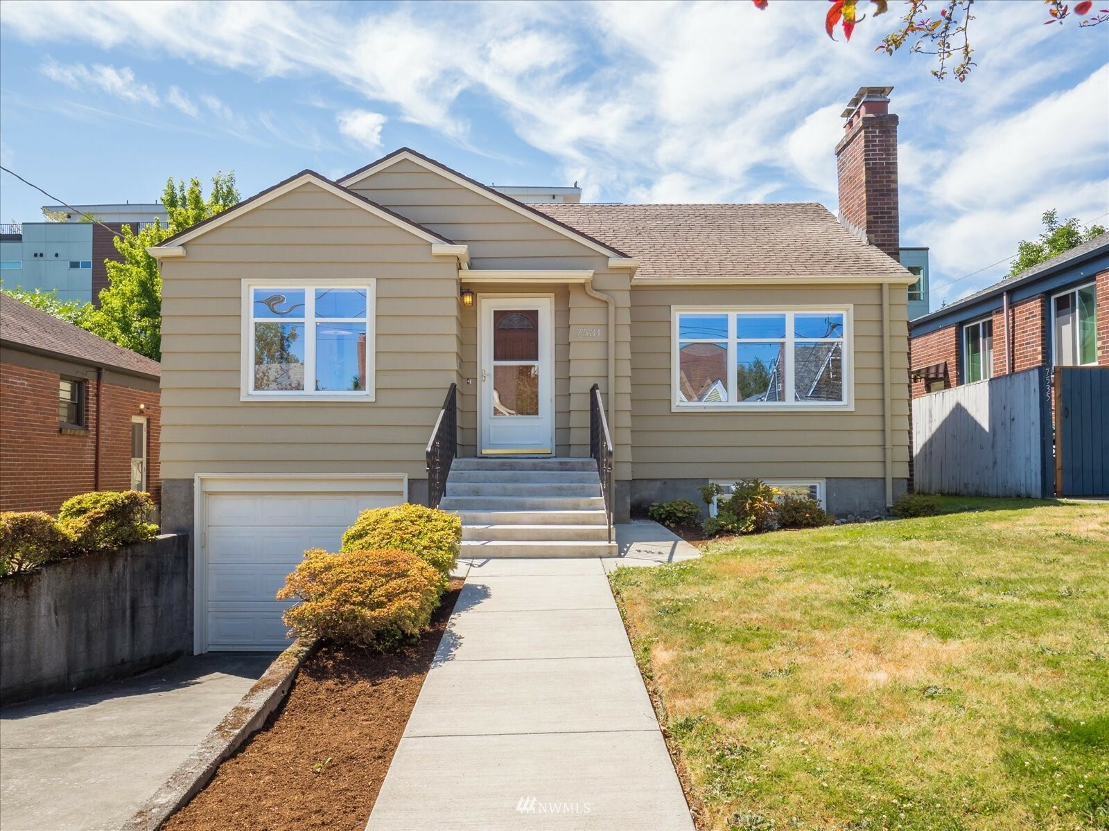 Property Photo:  7531 Mary Avenue NW  WA 98117 