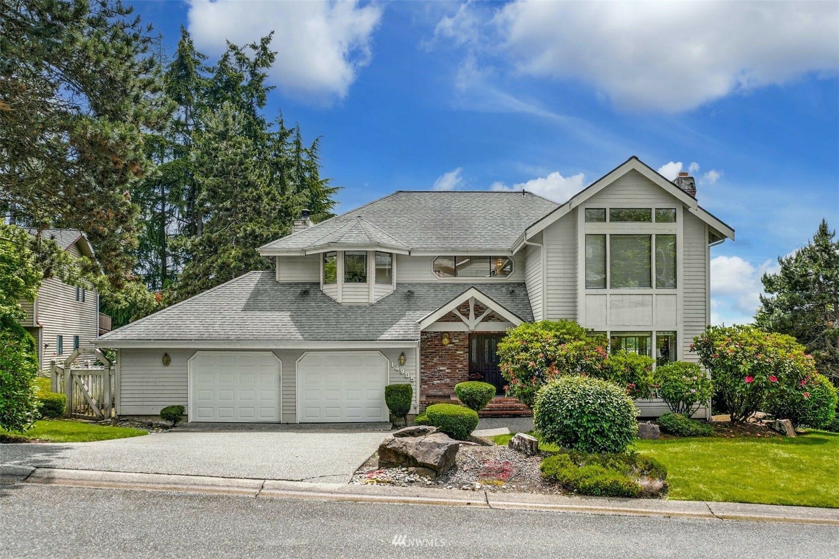 Property Photo:  14905 SE 61st Court  WA 98006 