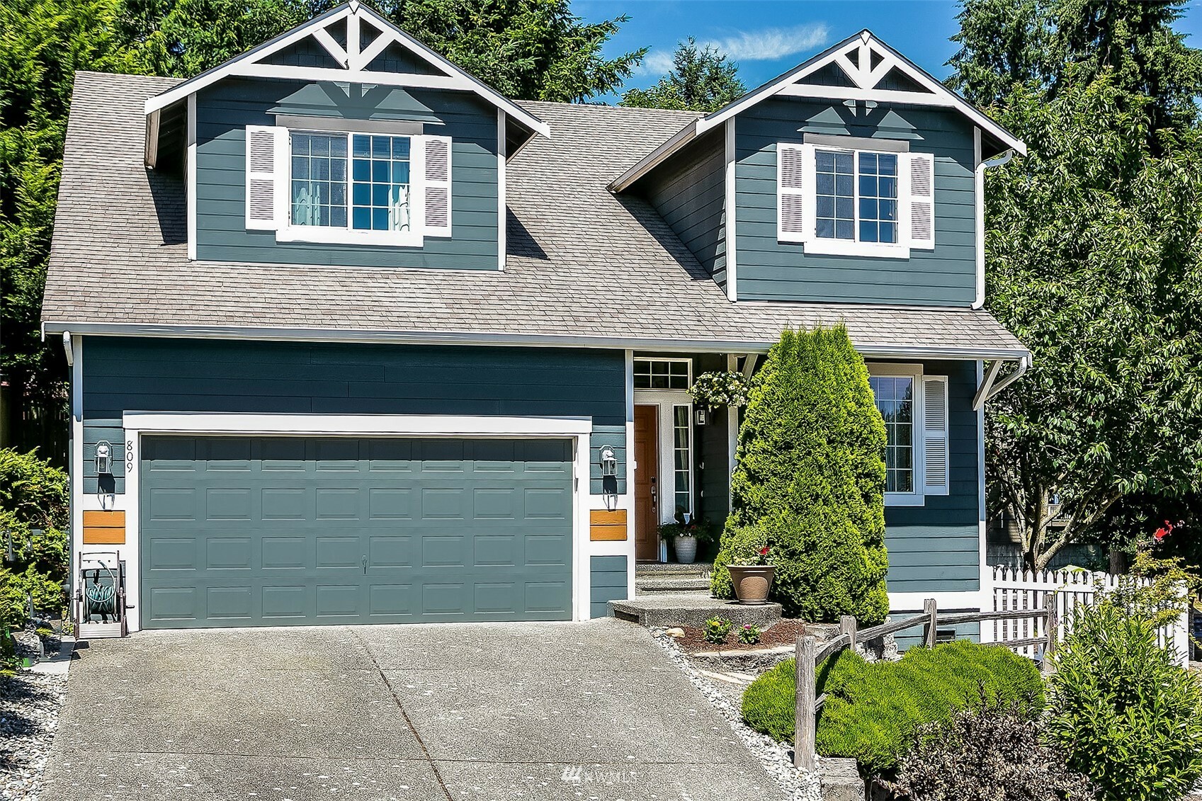 Property Photo: 809 180th Street SW WA 98037