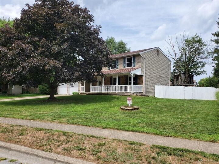 2094 Malibu Trail  Xenia OH 45385 photo