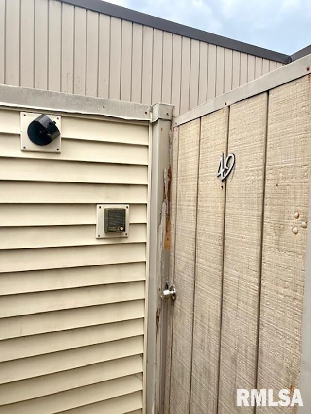 Property Photo:  6809 N Frostwood 49  IL 61615