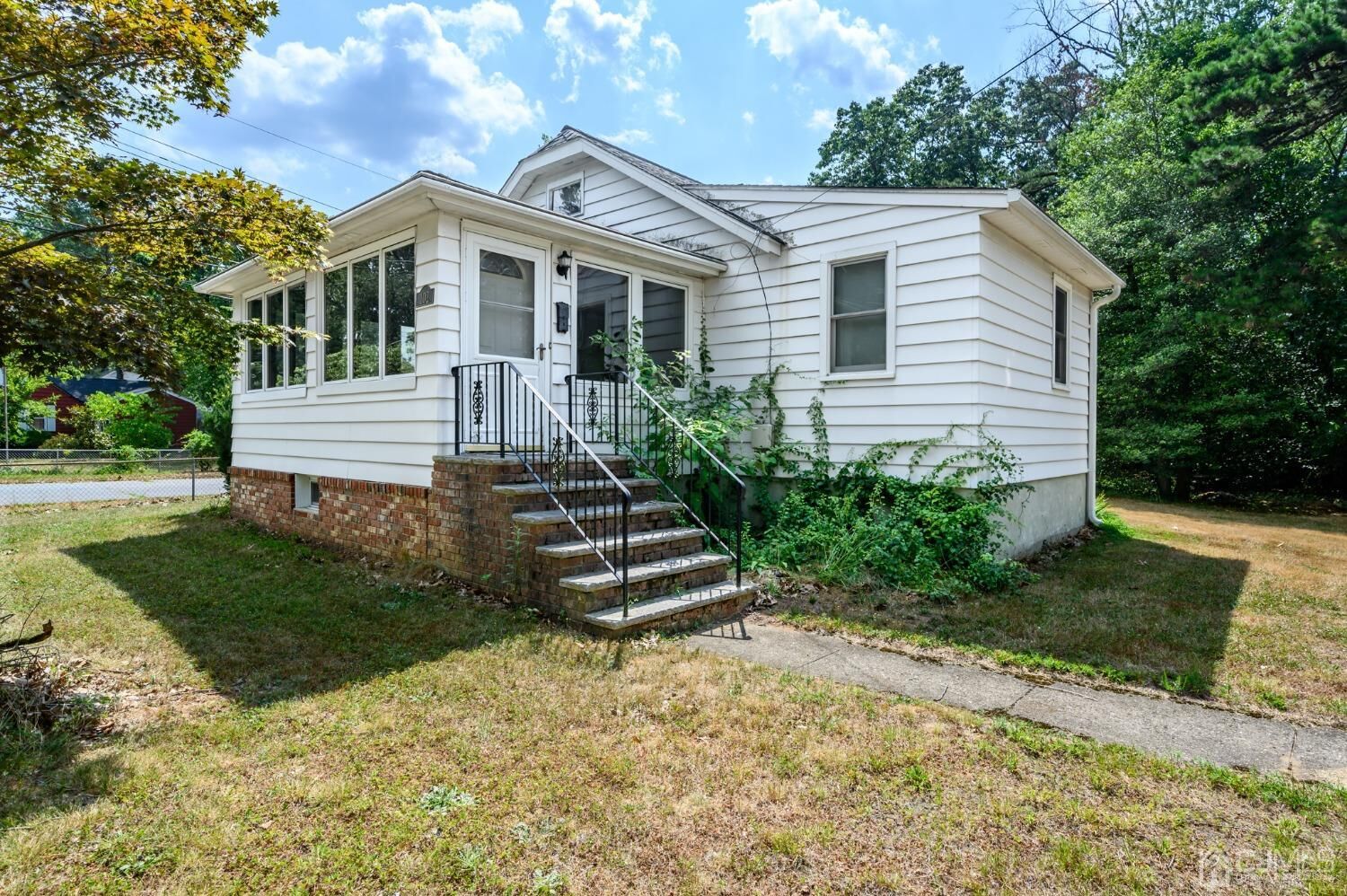 Property Photo:  102 Fernhead Avenue  NJ 08884 