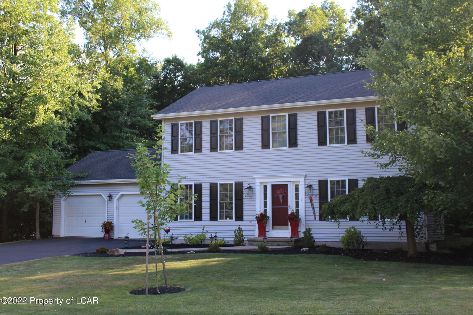Property Photo: 14 N Birch Lane PA 18222