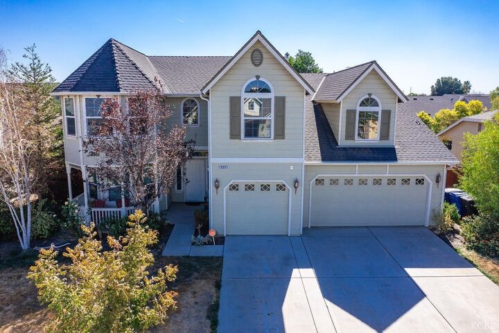 999 Tranquility Court  Lemoore CA 93245 photo