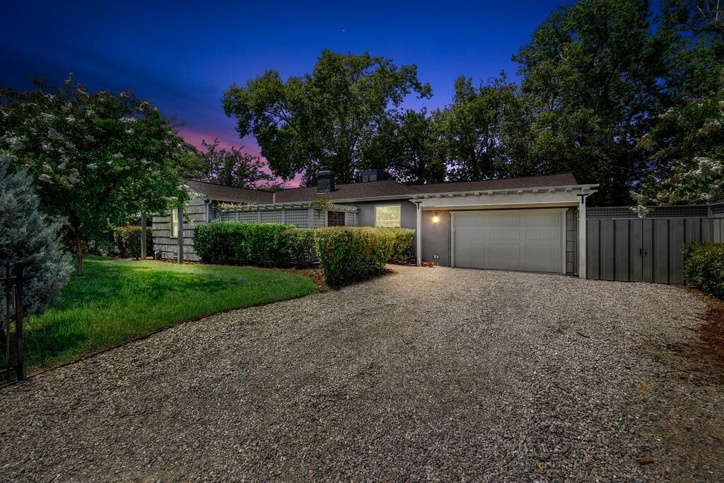 Property Photo: 3131 Shasta Way CA 95821