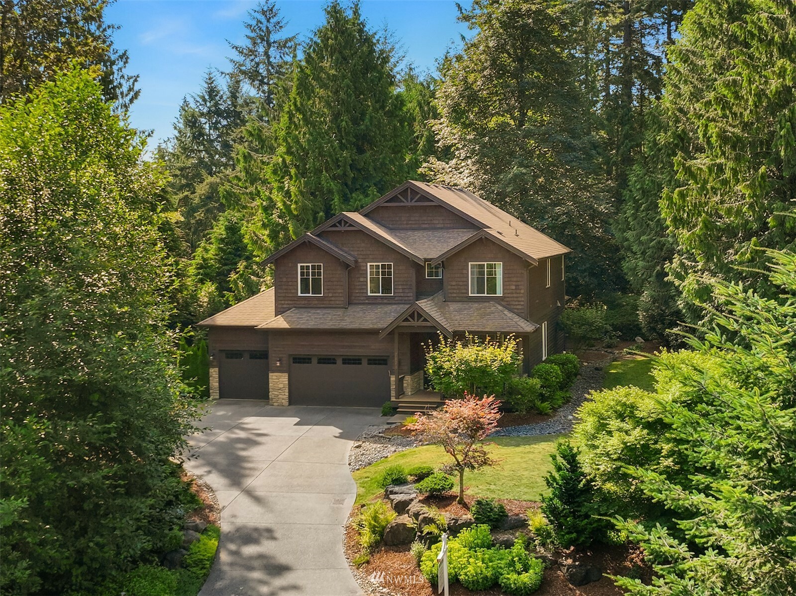 Property Photo:  7823 NE Ledgestone Loop  WA 98110 