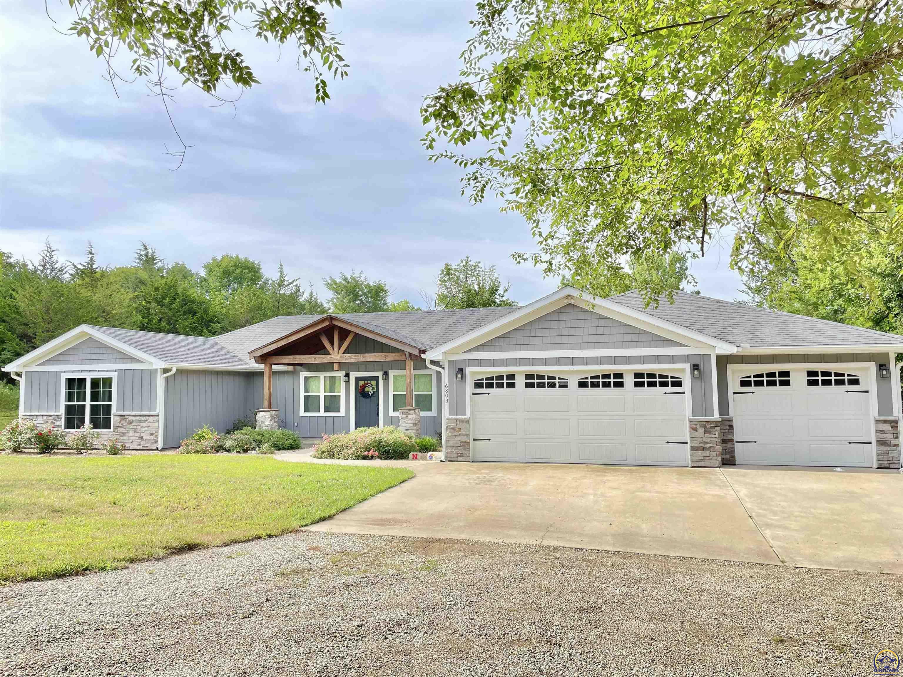 6803 Kimberly Dr  Ozawkie KS 66070 photo