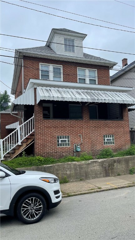 Property Photo:  220 W 8th Ave  PA 15084 