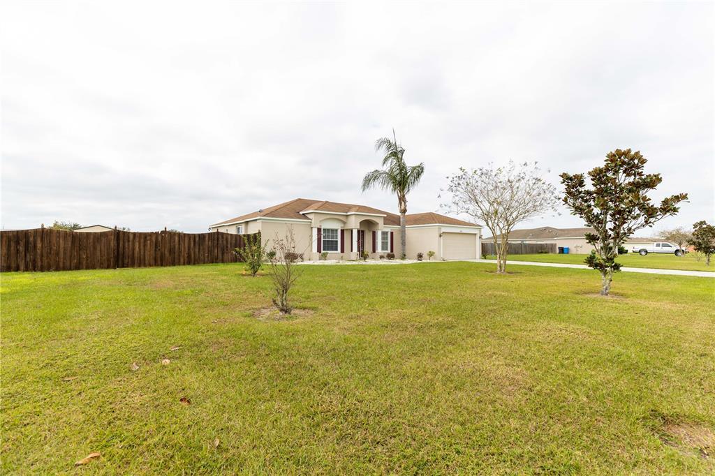 Property Photo: 4408 Windmill Point Drive FL 33567